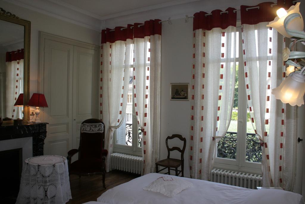 Chambre d'Hôtes L'Ambroise Troyes Exterior foto